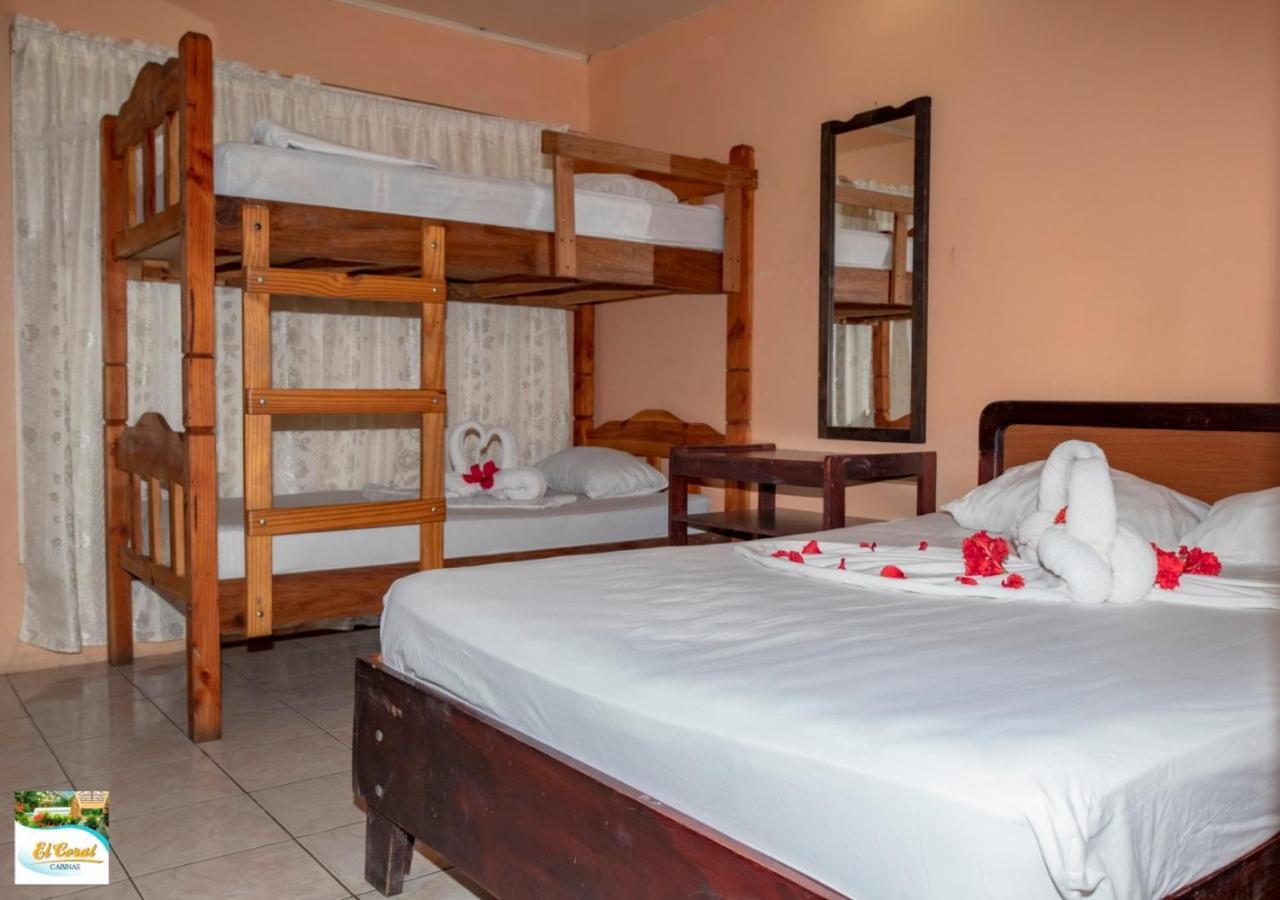 Hotel Y Cabinas El Coral Jacó Екстериор снимка